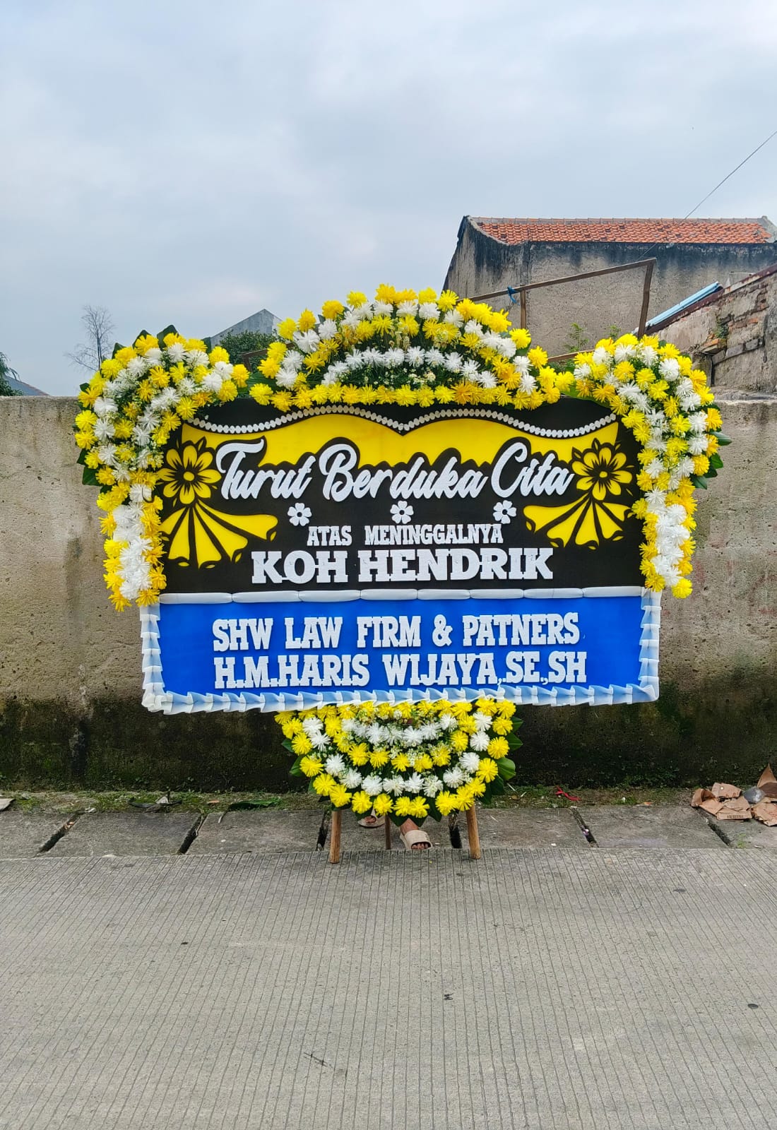 Bunga Papan Duka Cita - Silent Respect Edition - Gambar 2
