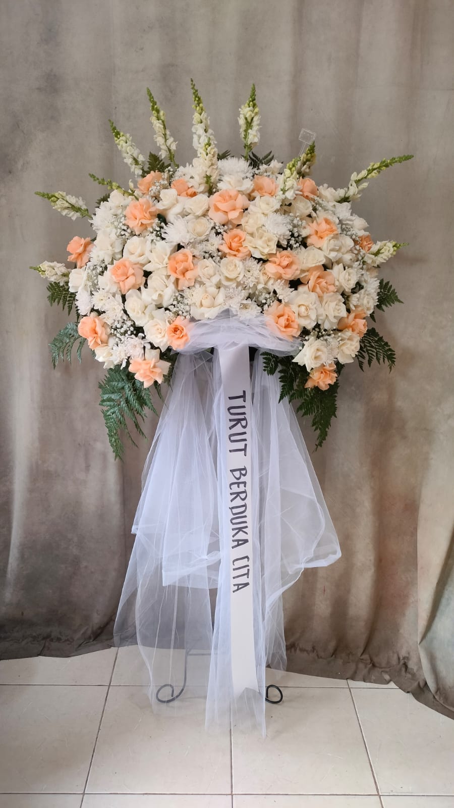 Standing Flower Putih Peach